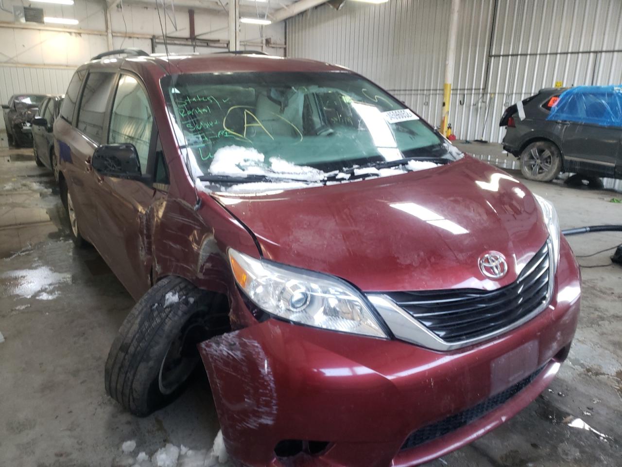 TOYOTA SIENNA LE 2014 with VIN 5TDKK3DC8ES489504 - Photo from auction