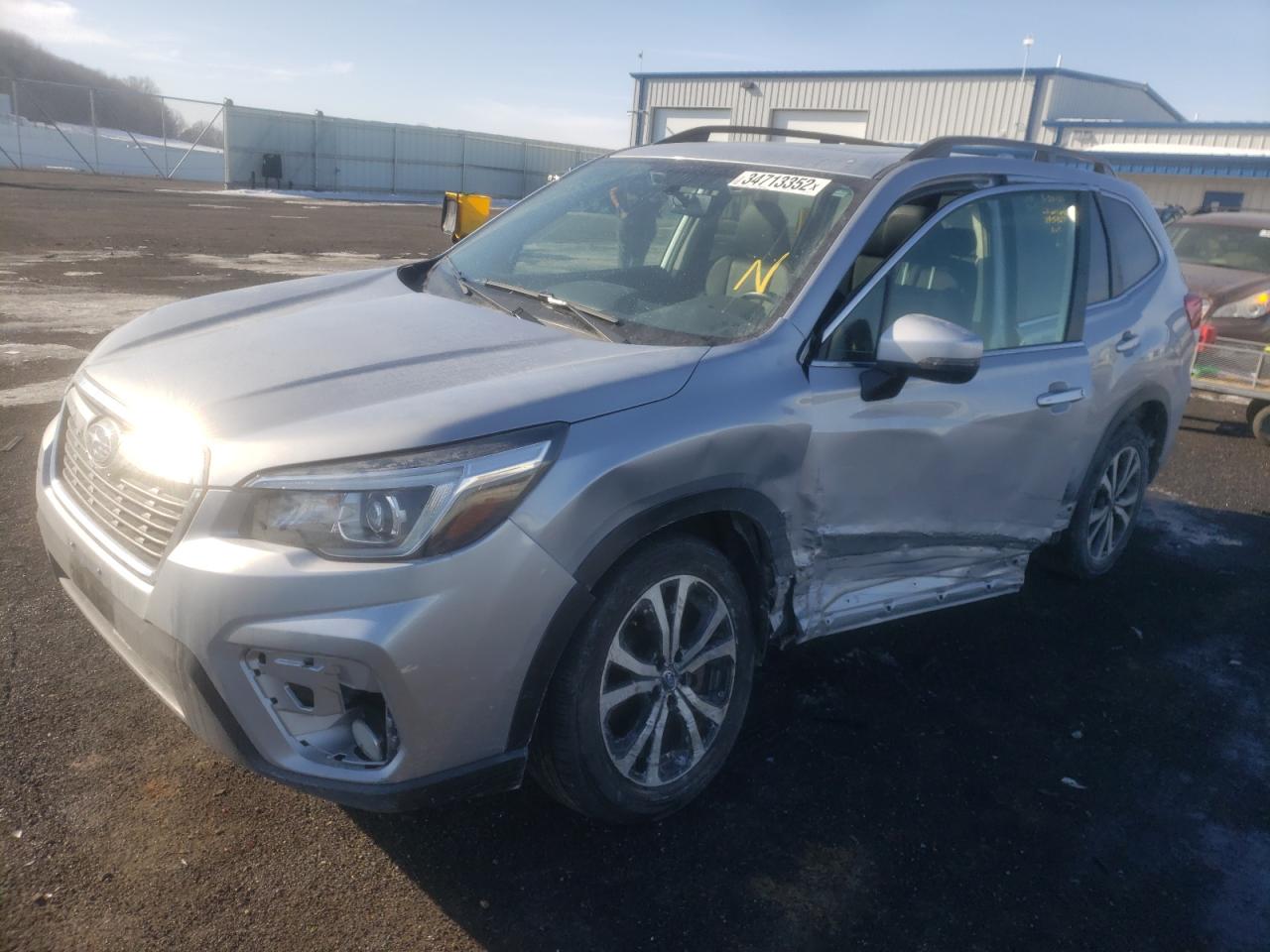 Photo 2 from auction – 2020 SUBARU FORESTER L with VIN JF2SKASC2LH555927