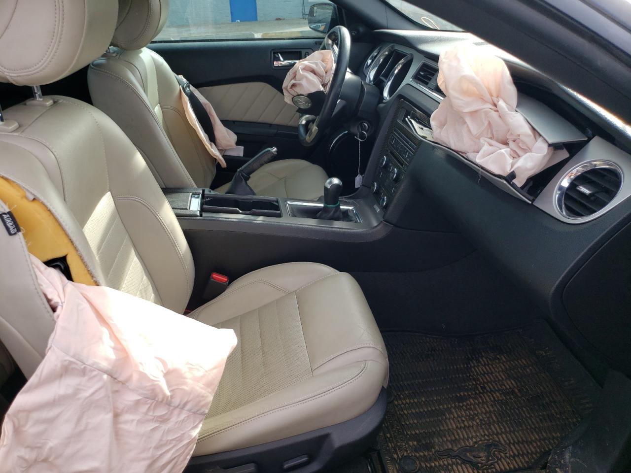 Photo 5 from auction – 2014 FORD MUSTANG with VIN 1ZVBP8CF3E5237771