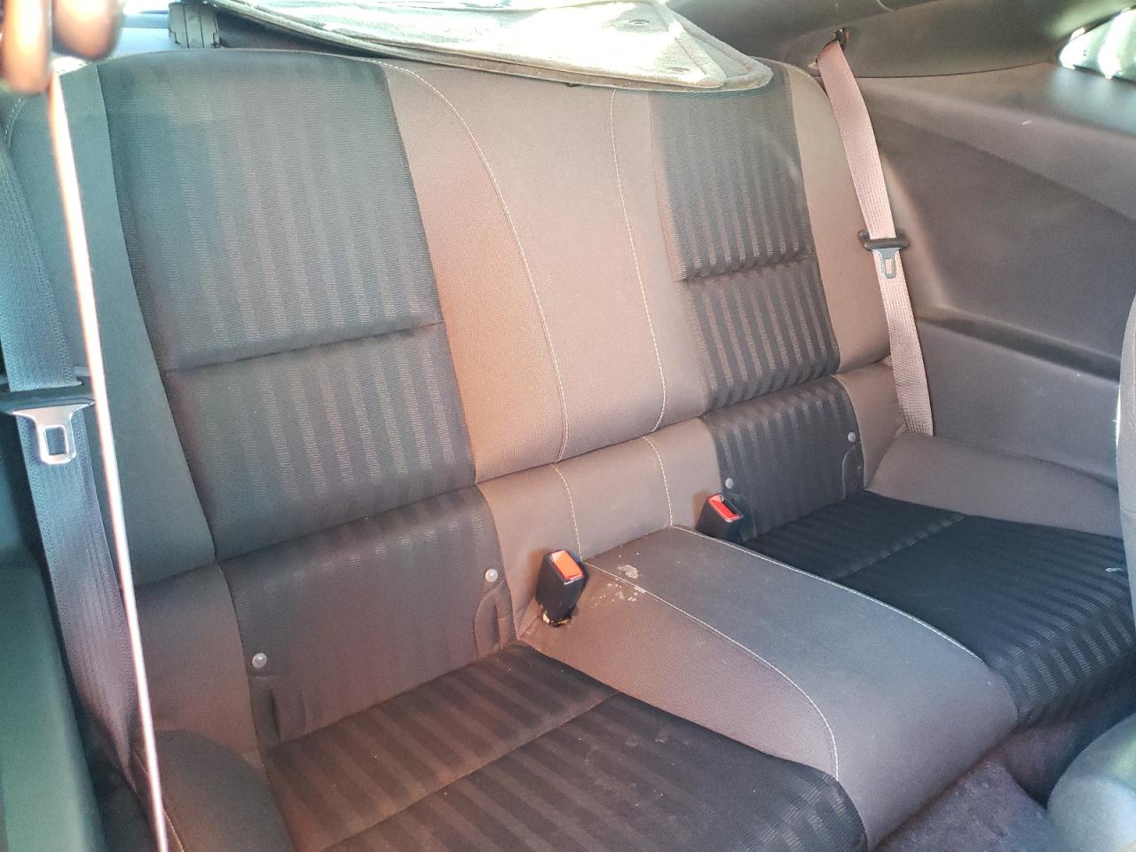 Photo 6 from auction – 2015 CHEVROLET CAMARO LS with VIN 2G1FB1E32F9189545