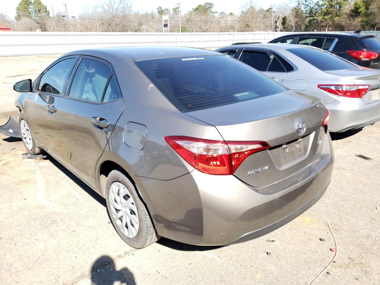 Photo 3 from auction – 2019 TOYOTA COROLLA L with VIN 5YFBURHEXKP876911