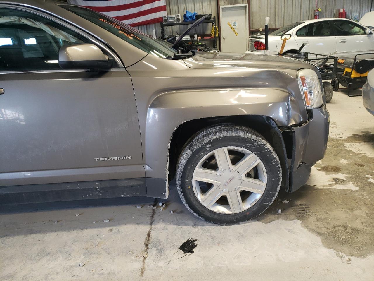 Photo 9 from auction – 2011 GMC TERRAIN SL with VIN 2CTFLVEC9B6240664