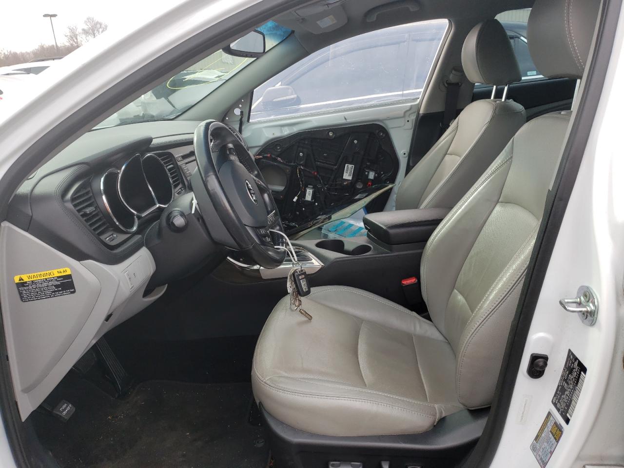 Photo 5 from auction – 2013 KIA OPTIMA EX with VIN 5XXGN4A77DG152901