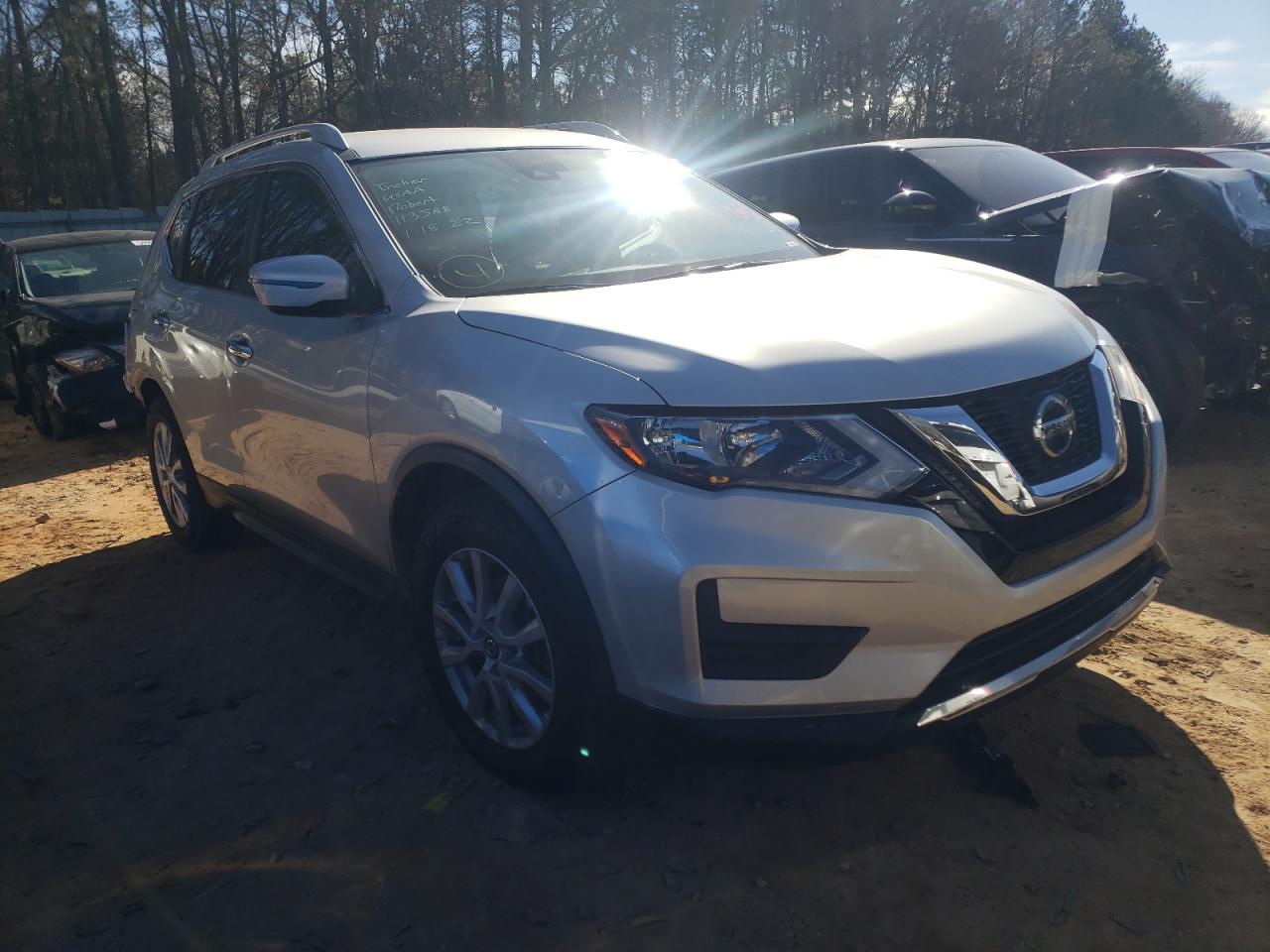 NISSAN ROGUE S 2019 with VIN KNMAT2MT3KP554607 - Photo from auction