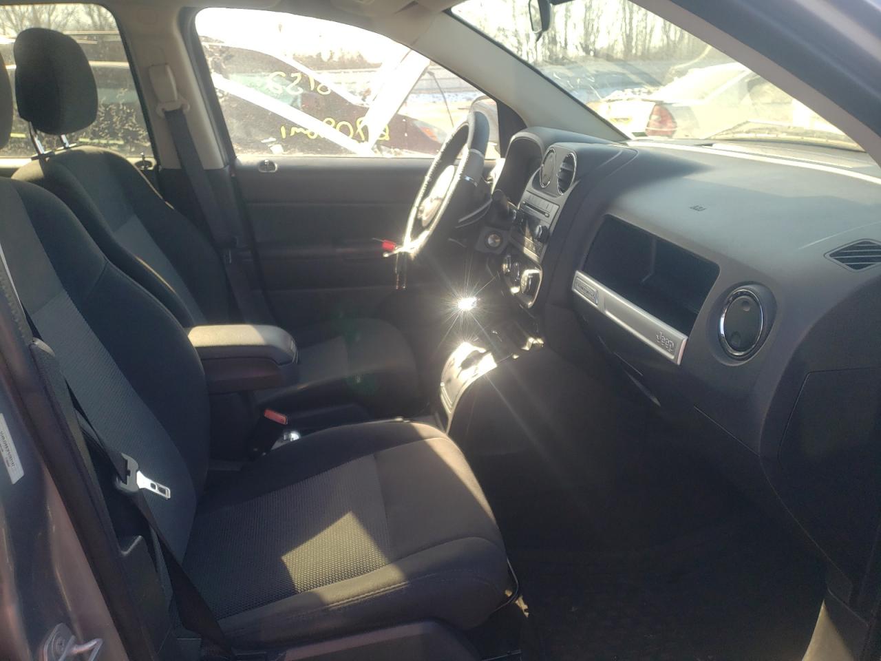 Photo 5 from auction – 2015 JEEP COMPASS SP with VIN 1C4NJDBB3FD283147
