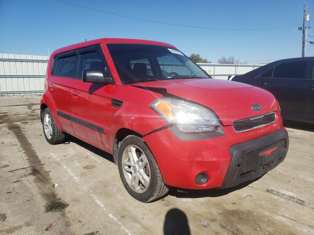 KIA SOUL + 2010 with VIN KNDJT2A29A7121464 - Photo from auction