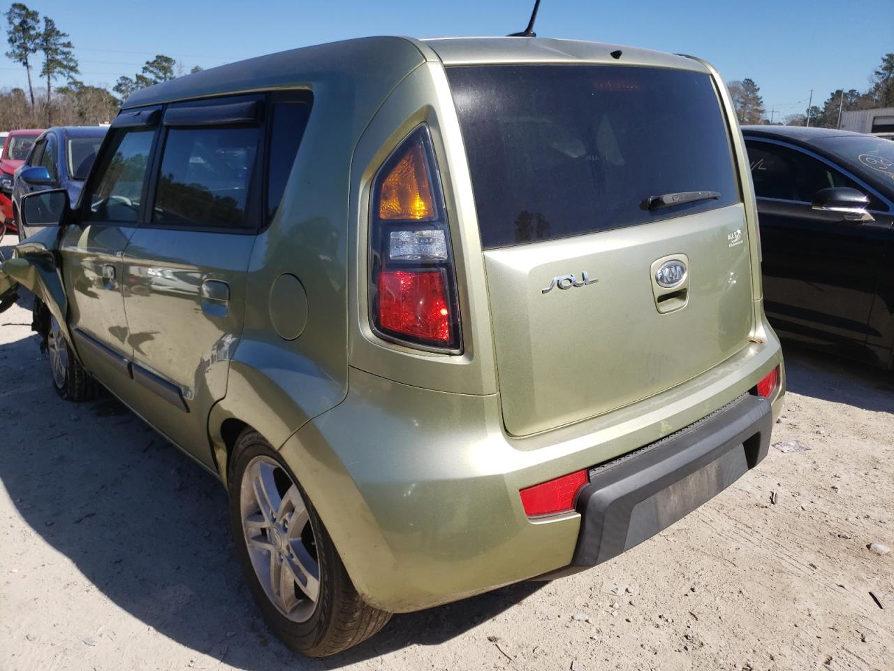 Photo 3 from auction – 2010 KIA SOUL + with VIN KNDJT2A23A7149776
