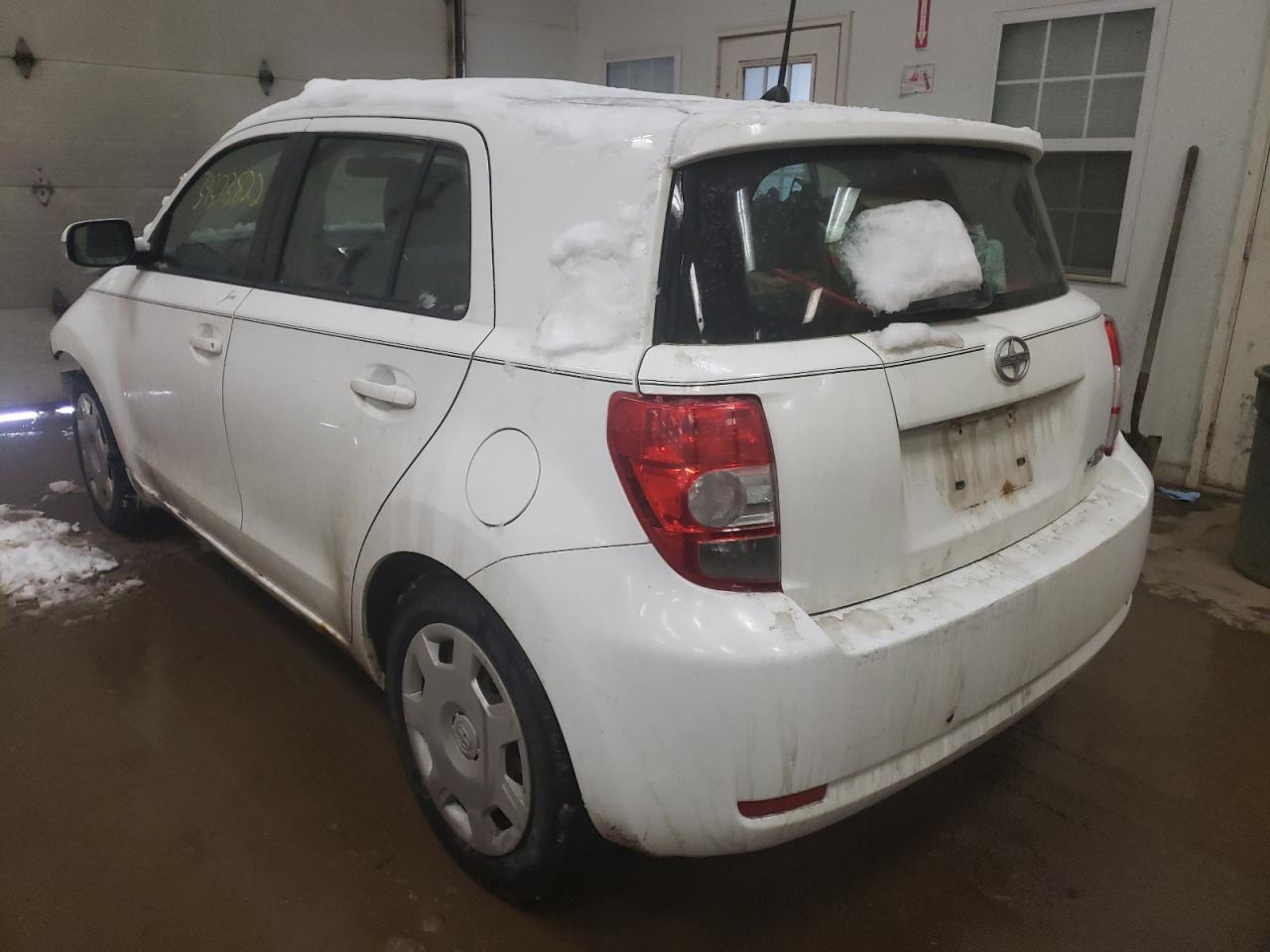 Photo 3 from auction – 2009 TOYOTA SCION XD with VIN JTKKU10449J040264