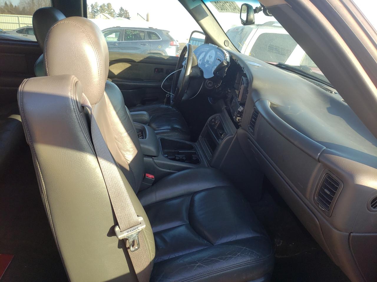 Photo 5 from auction – 2003 CHEVROLET SILVERADO with VIN 1GCEK19T23E116729