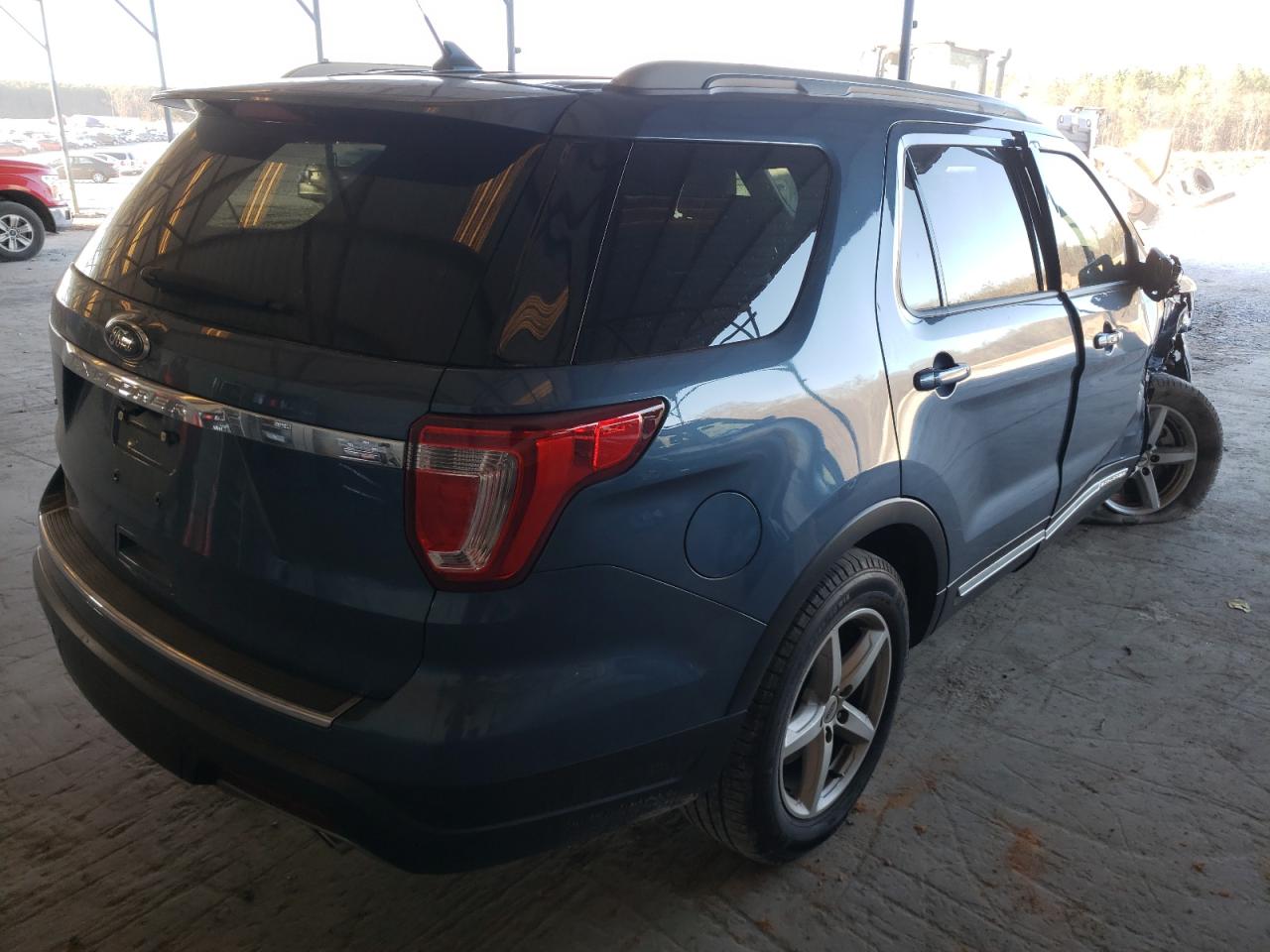 Photo 4 from auction – 2018 FORD EXPLORER X with VIN 1FM5K7D89JGB26001