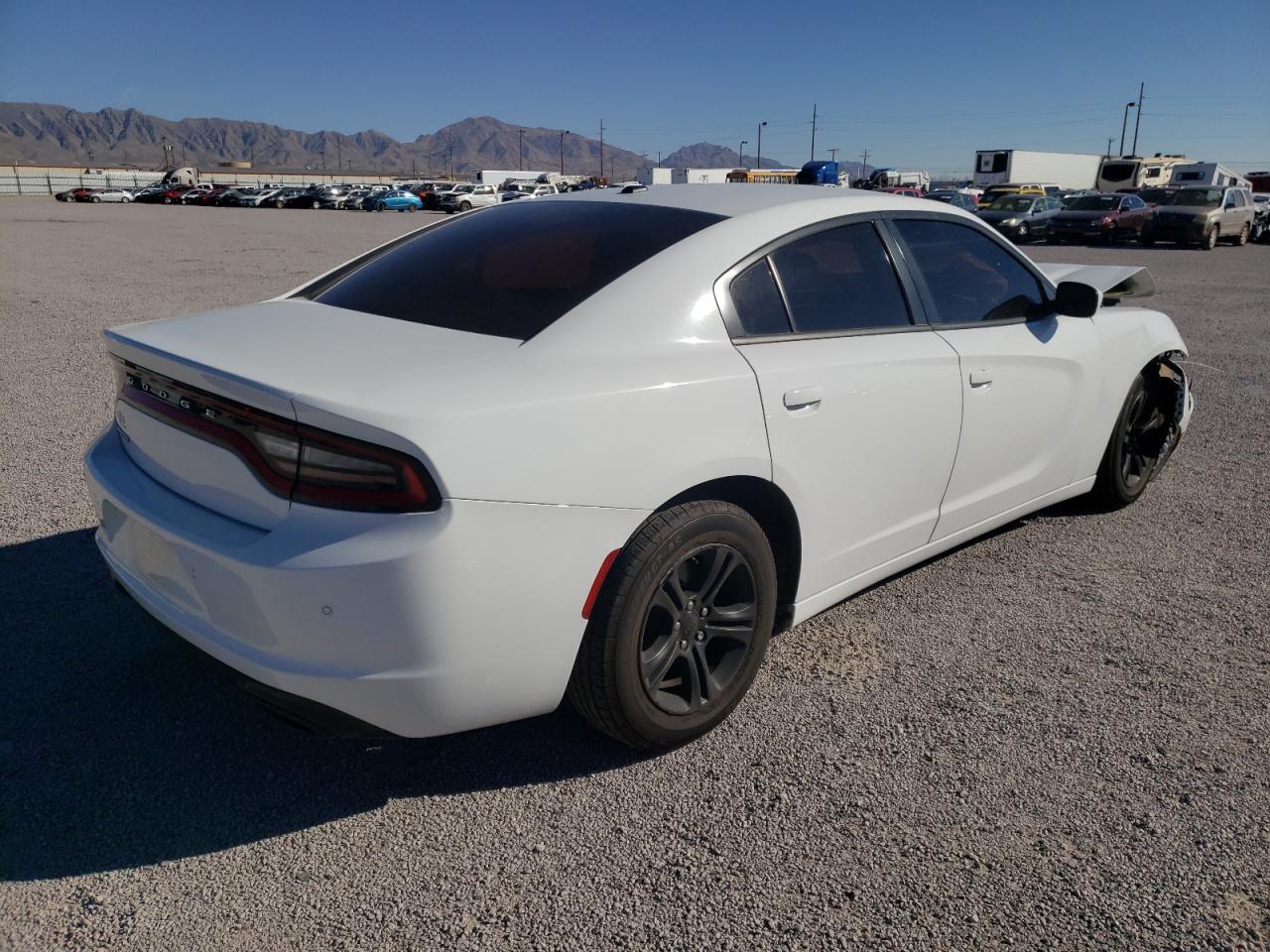 Zdjęcie 4 z aukcji – 2015 DODGE CHARGER SE z VIN 2C3CDXBG6FH790434
