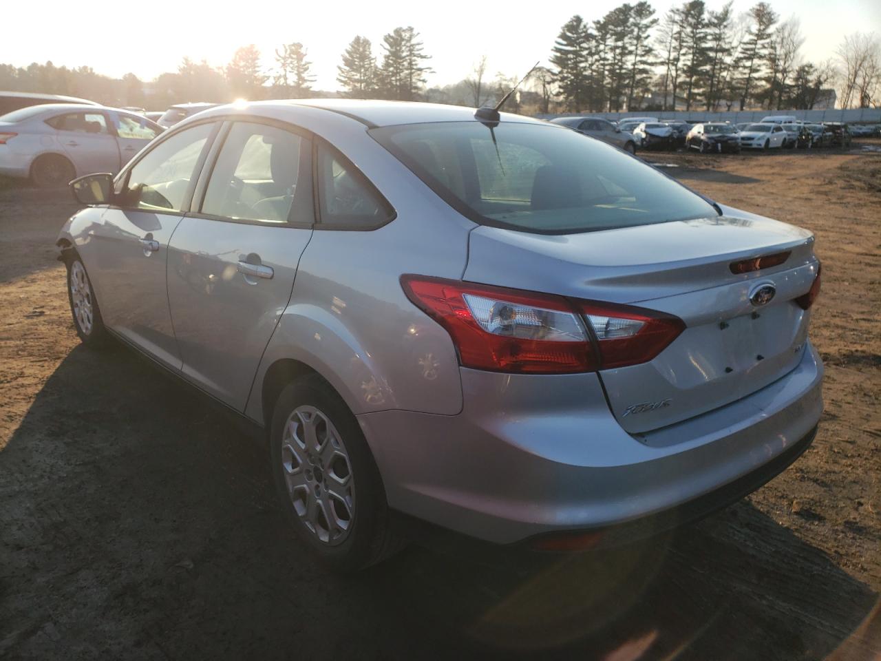 Photo 3 from auction – 2012 FORD FOCUS SE with VIN 1FAHP3F25CL352119