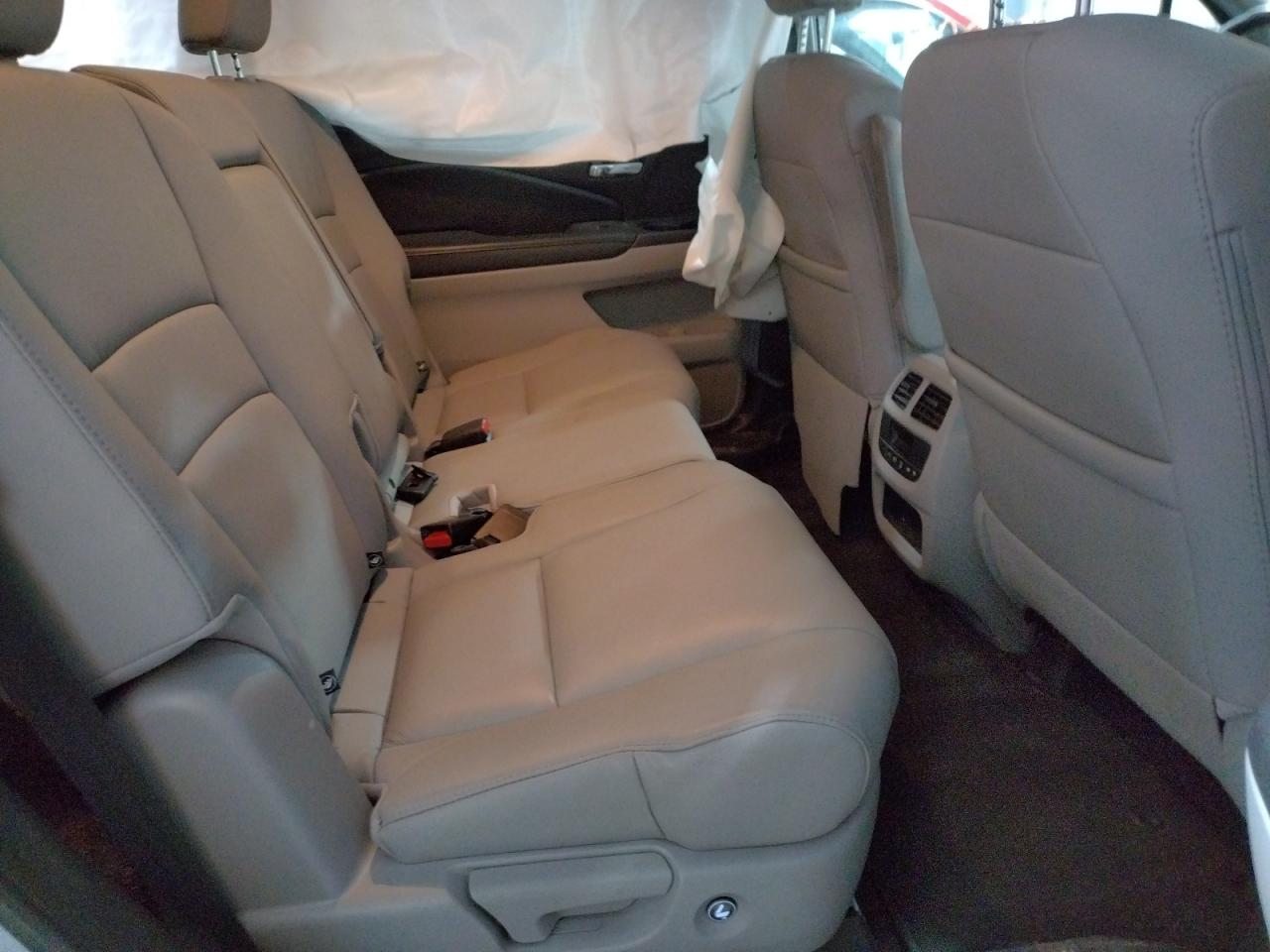 Photo 6 from auction – 2018 HONDA PILOT EXL with VIN 5FNYF6H69JB012955