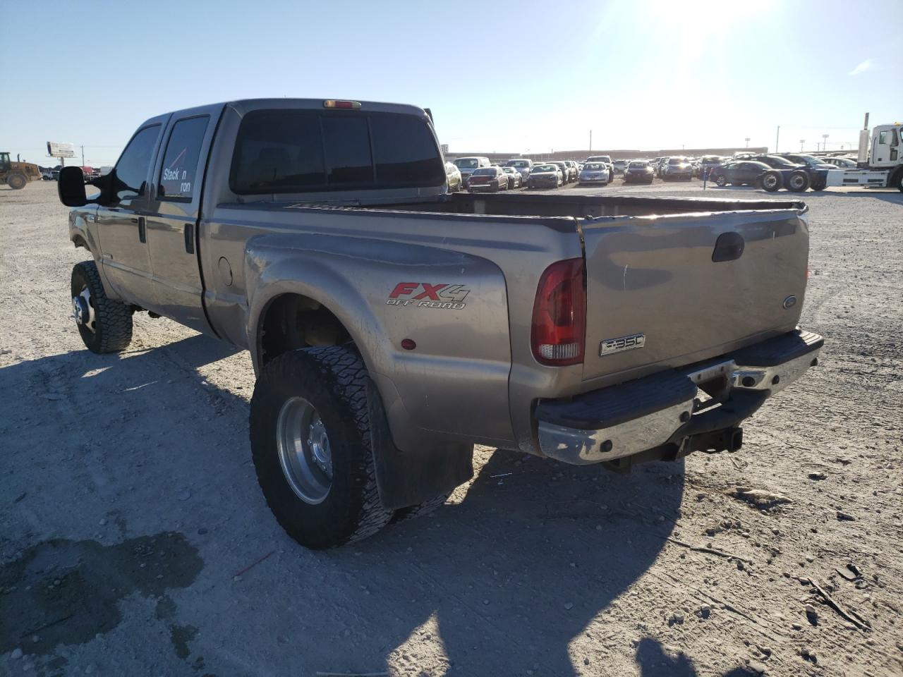 Photo 3 from auction – 2005 FORD F350 SUPER with VIN 1FTWW33P35EC53634