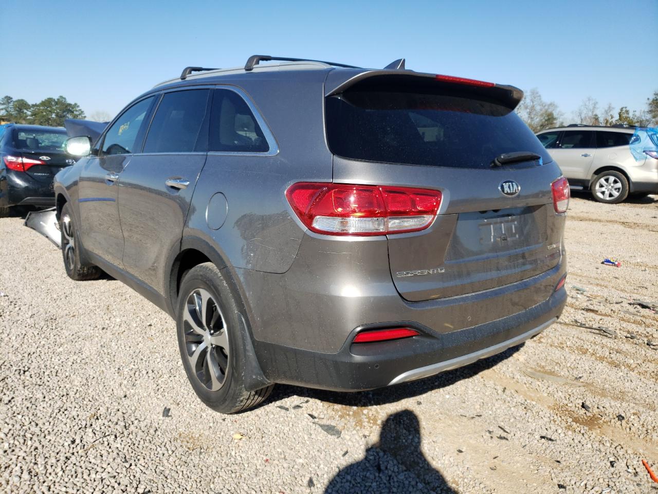 Photo 3 from auction – 2016 KIA SORENTO LX with VIN 5XYPH4A15GG039113