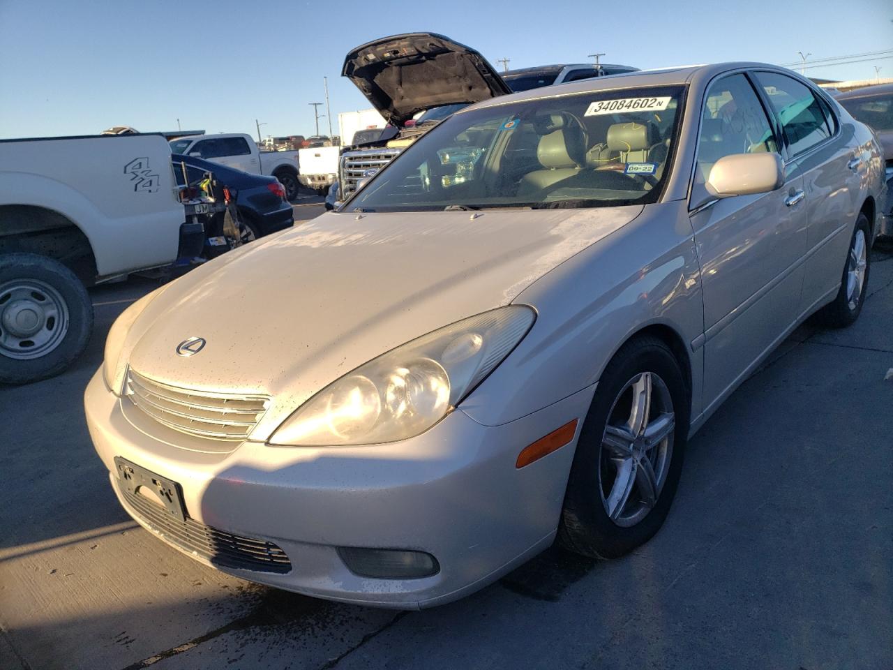 Photo 2 from auction – 2002 LEXUS ES 300 with VIN JTHBF30G225003301