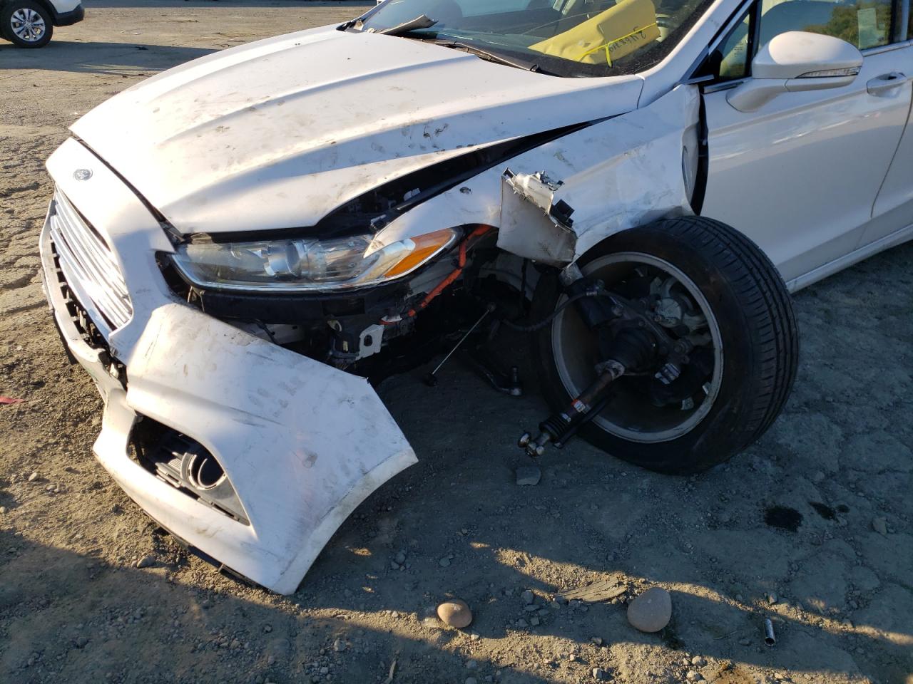 Photo 9 from auction – 2013 FORD FUSION SE with VIN 3FA6P0PU3DR285755