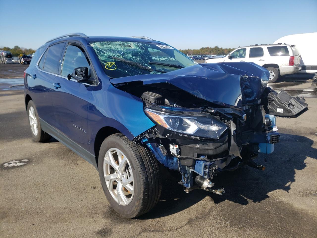 CHEVROLET EQUINOX LT 2019 with VIN 2GNAXVEX4K6262138 - Photo from auction