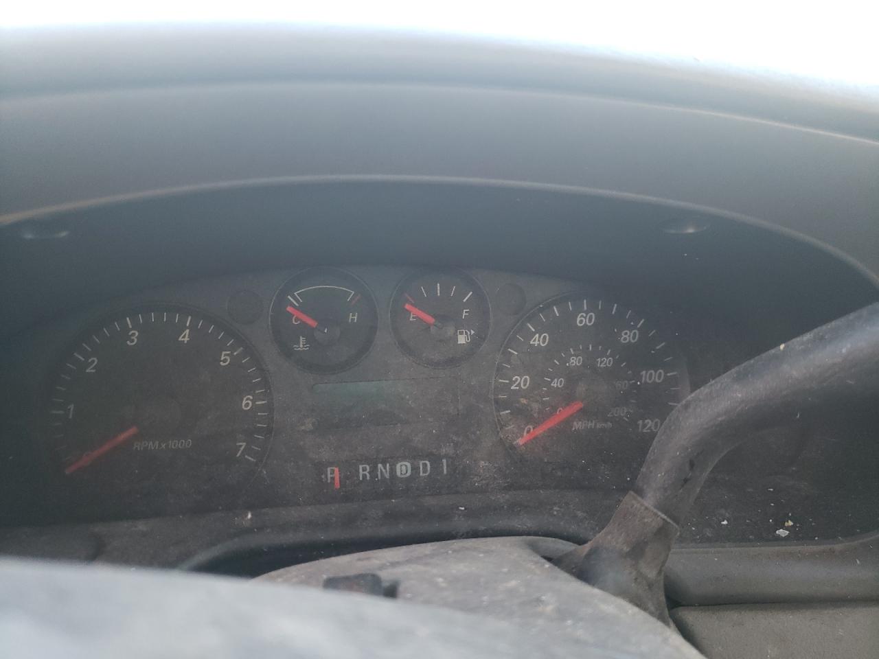 Photo 8 from auction – 2004 FORD TAURUS SE with VIN 1FAHP53224G186328