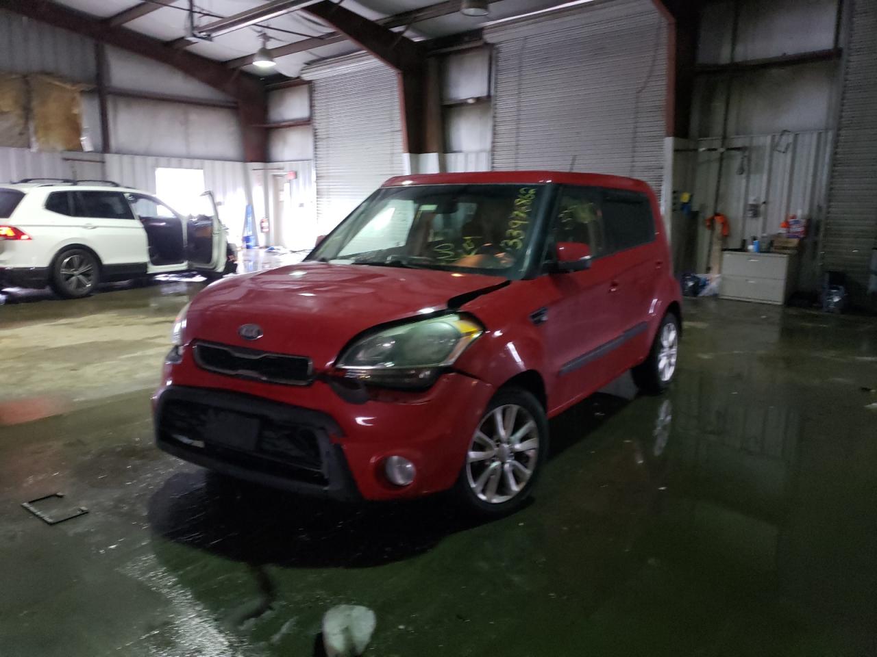 Photo 2 from auction – 2013 KIA SOUL + with VIN KNDJT2A61D7606107