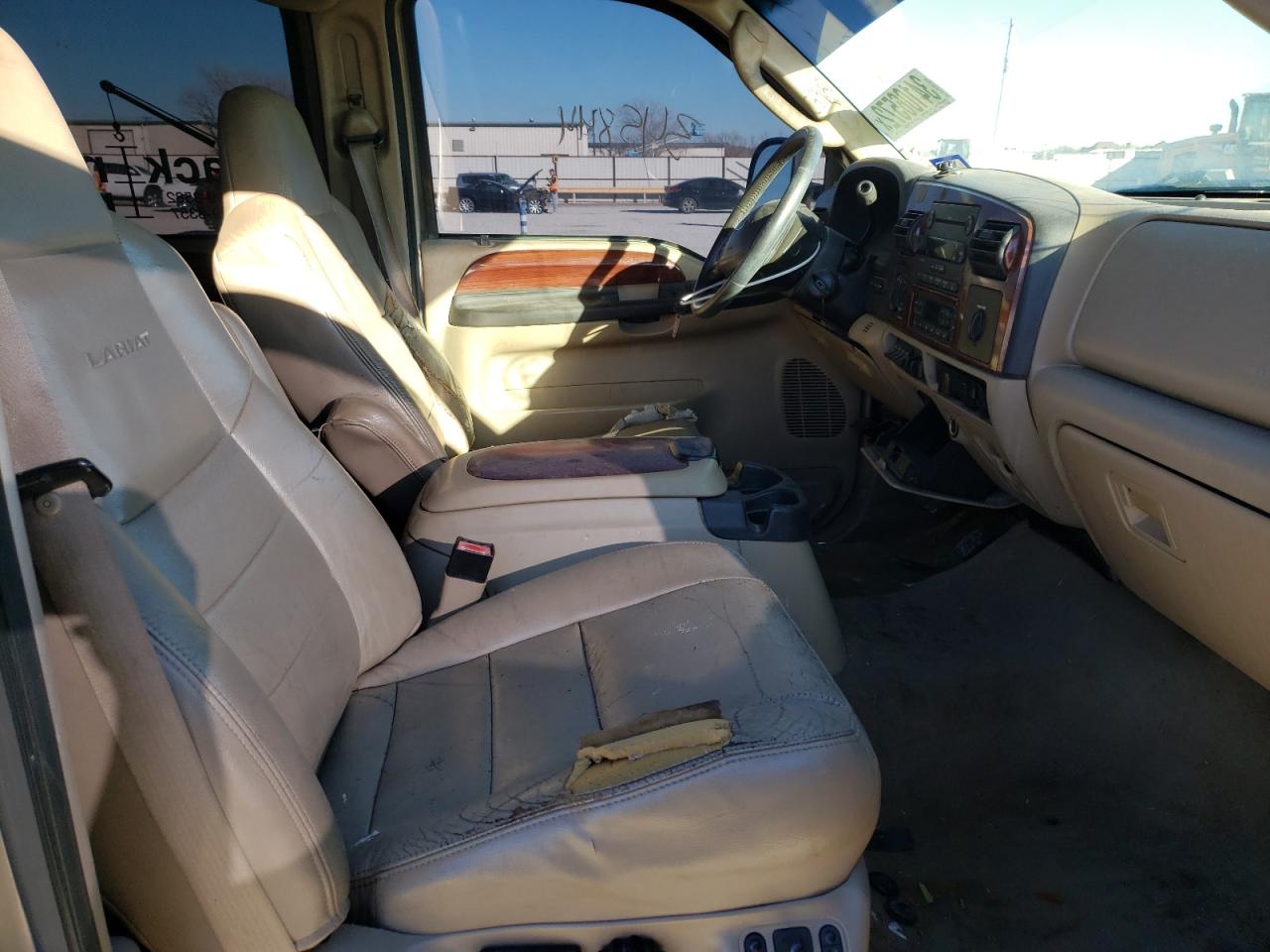Photo 5 from auction – 2005 FORD F350 SUPER with VIN 1FTWW33P35EC53634