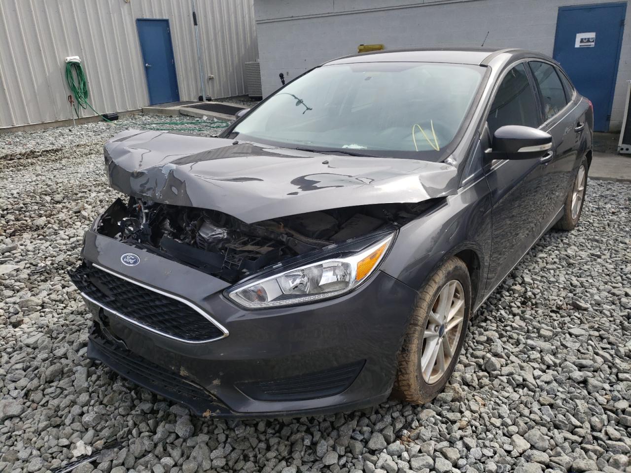 Photo 2 from auction – 2016 FORD FOCUS SE with VIN 1FADP3FE9GL355328