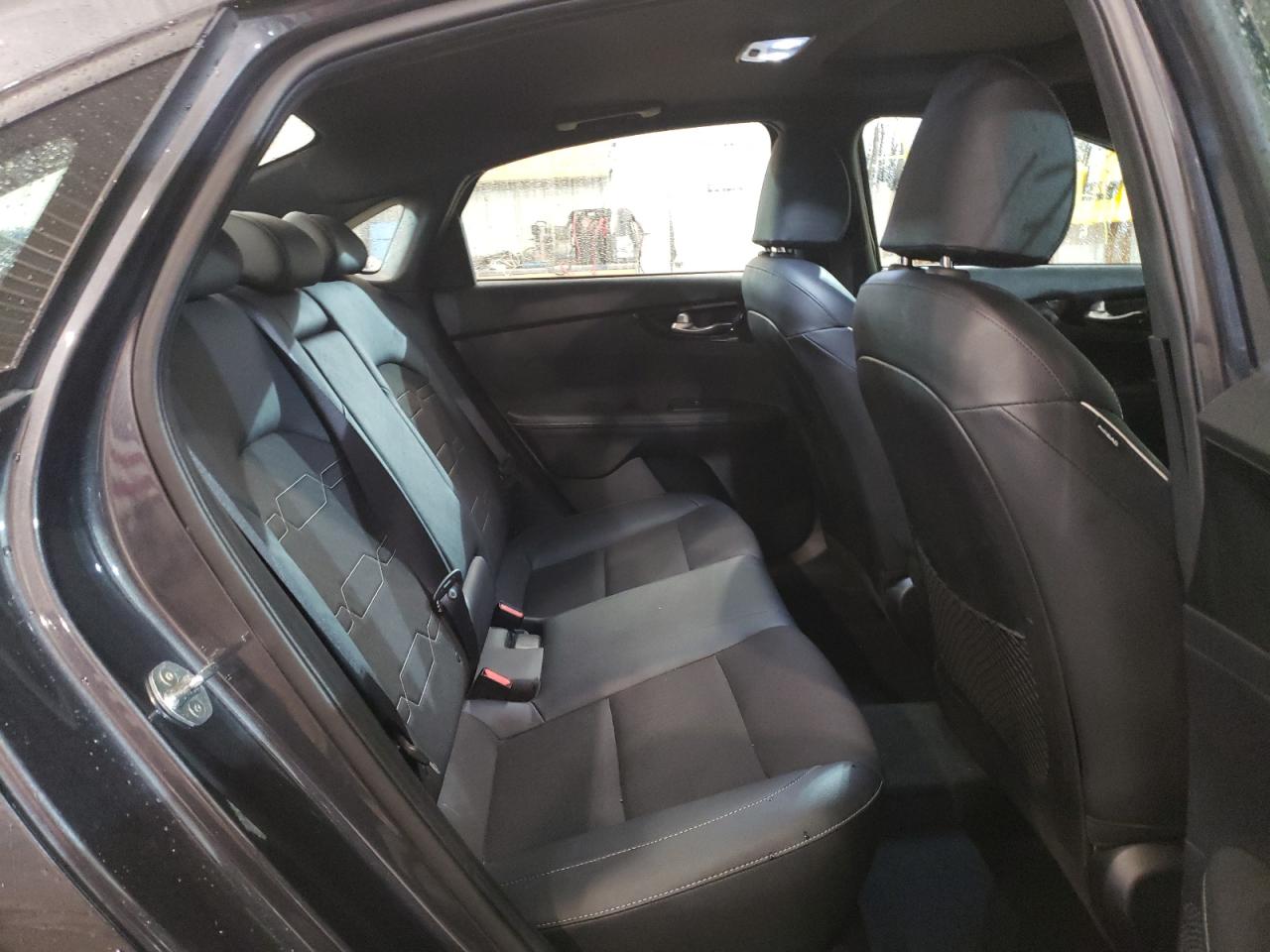 Photo 6 from auction – 2020 KIA FORTE GT L with VIN 3KPF34AD2LE156367
