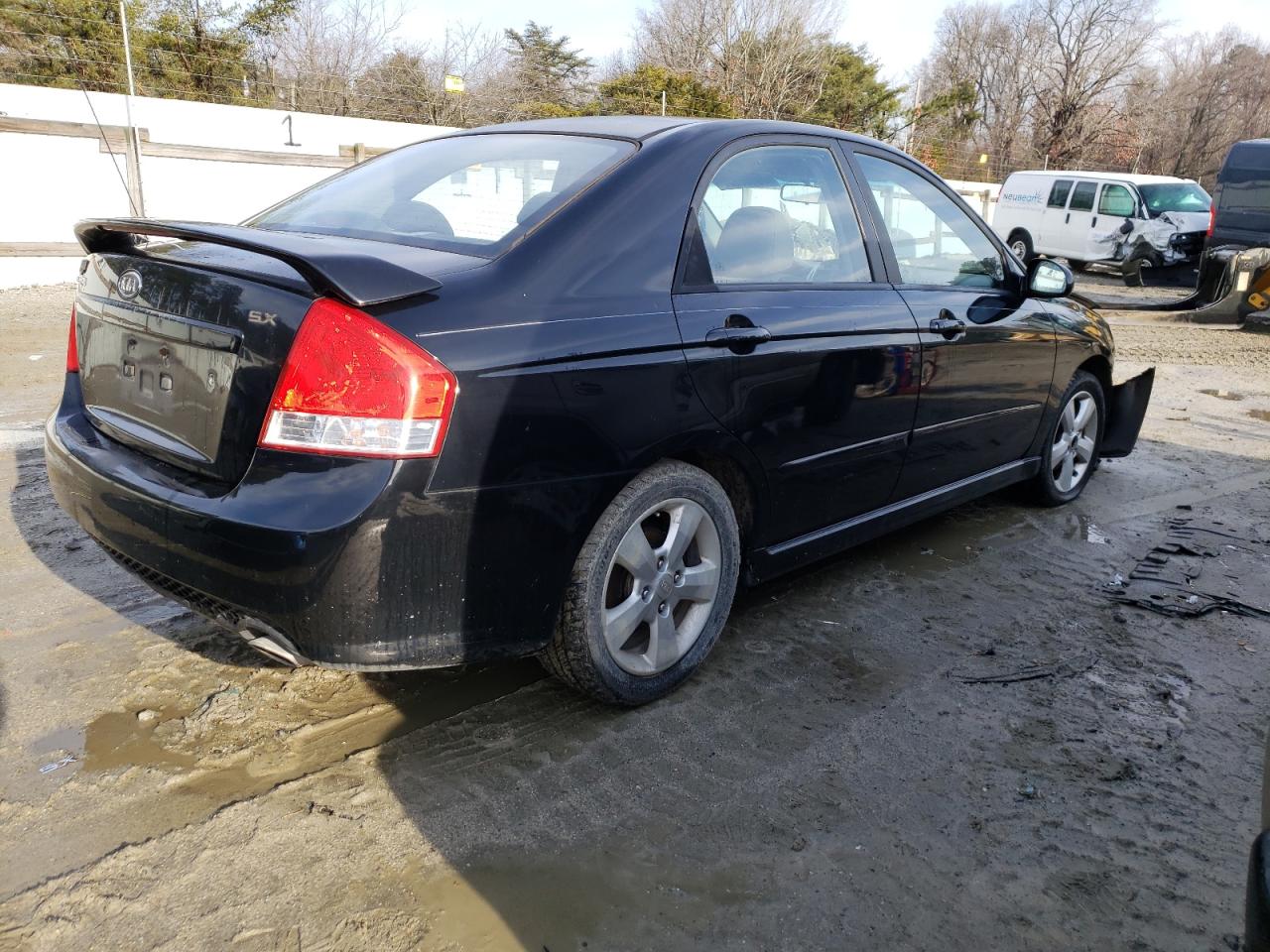 Photo 4 from auction – 2007 KIA SPECTRA EX with VIN KNAFE121275004455