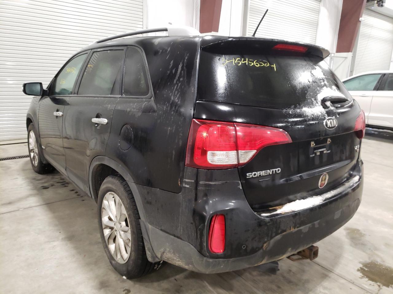 Photo 3 from auction – 2014 KIA SORENTO EX with VIN 5XYKUDA73EG490838