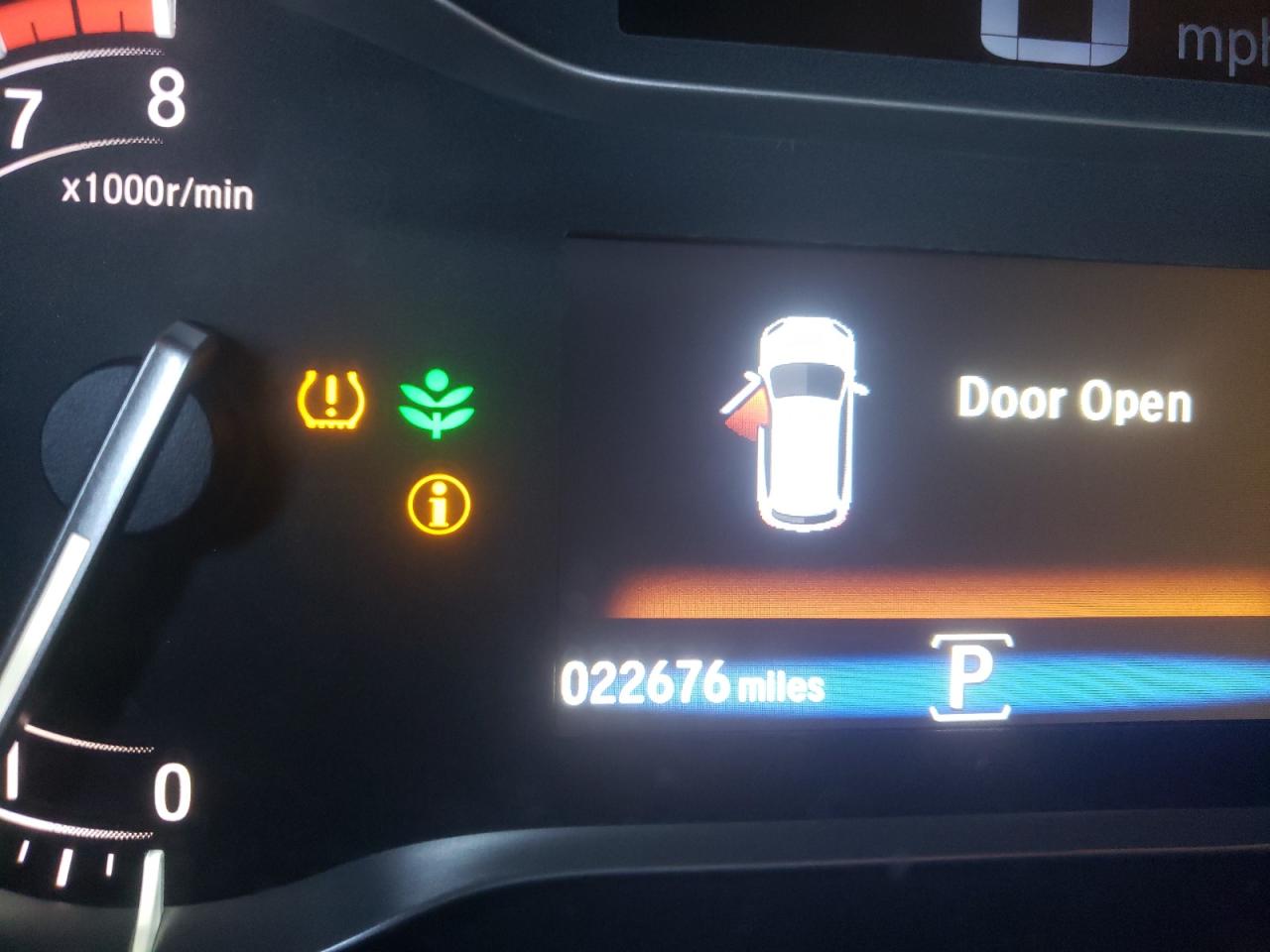 Photo 8 from auction – 2018 HONDA PILOT LX with VIN 5FNYF6H1XJB065457