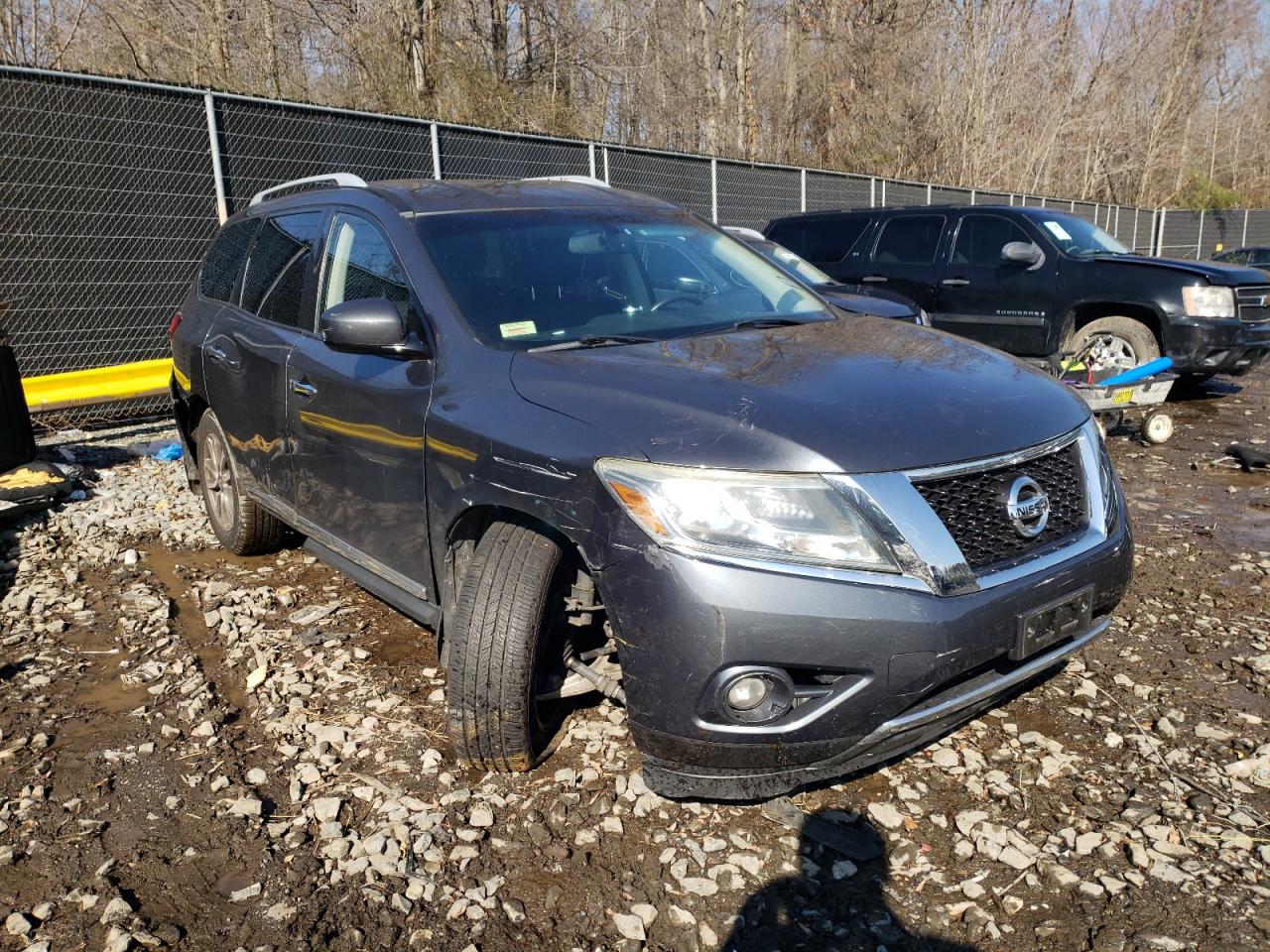 NISSAN PATHFINDER 2013 with VIN 5N1AR2MM7DC647109 - Photo from auction