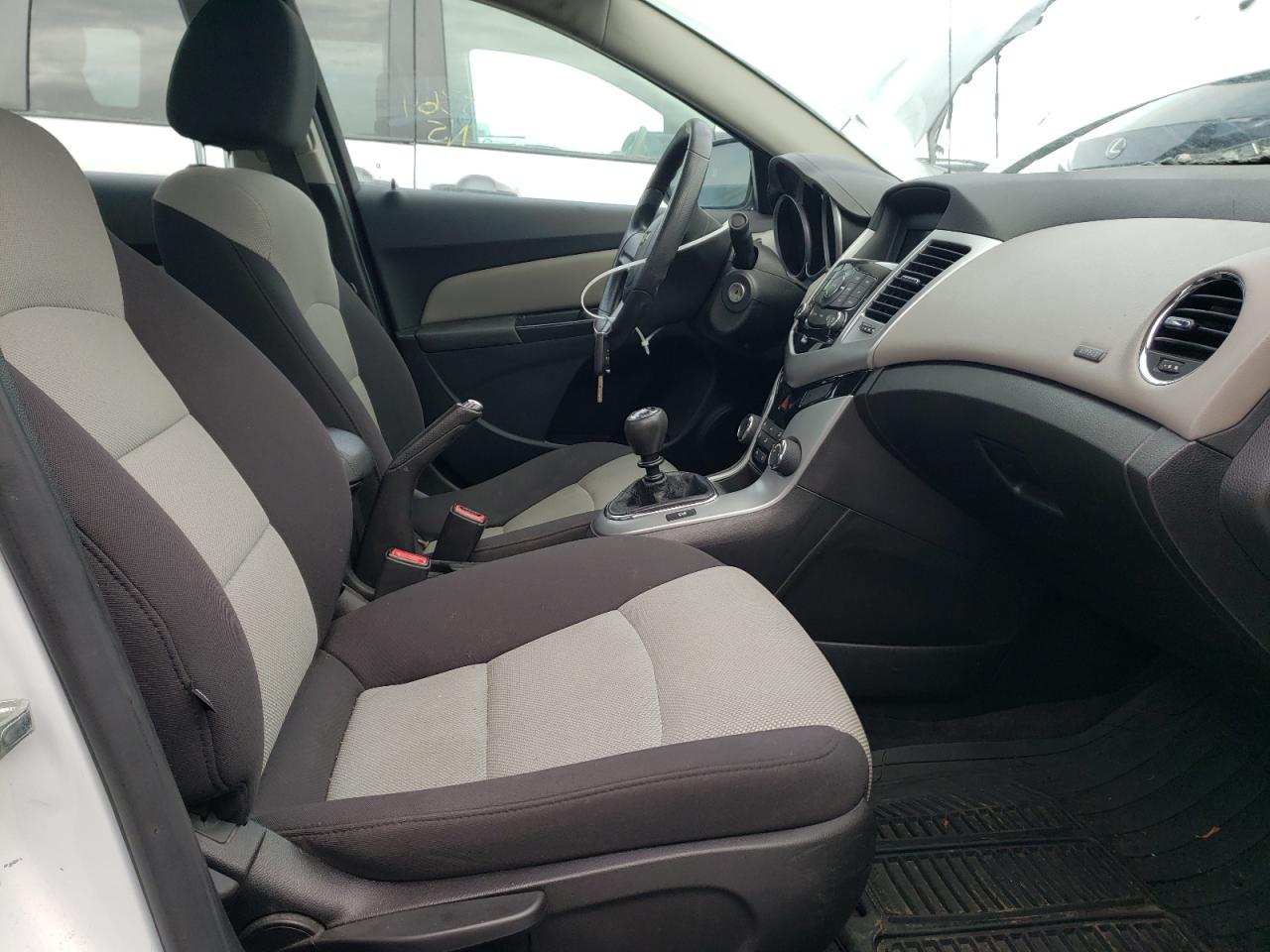 Photo 5 from auction – 2014 CHEVROLET CRUZE LS with VIN 1G1PM5SH2E7151240