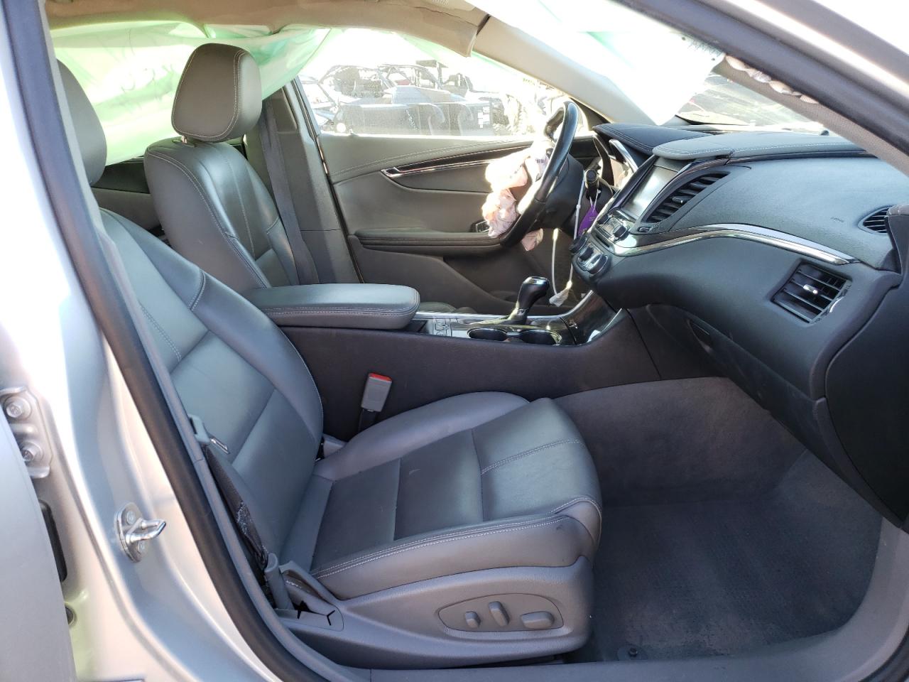 Photo 5 from auction – 2017 CHEVROLET IMPALA LT with VIN 2G1105S39H9143967