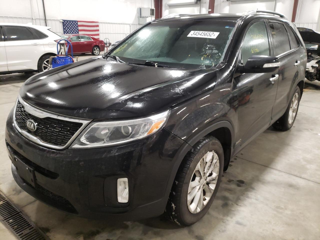 Photo 2 from auction – 2014 KIA SORENTO EX with VIN 5XYKUDA73EG490838