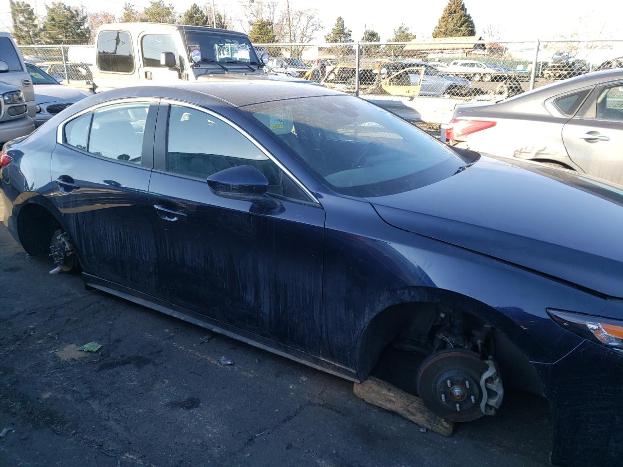Photo 9 from auction – 2020 MAZDA 3 PREFERRE with VIN JM1BPBDM3L1149143