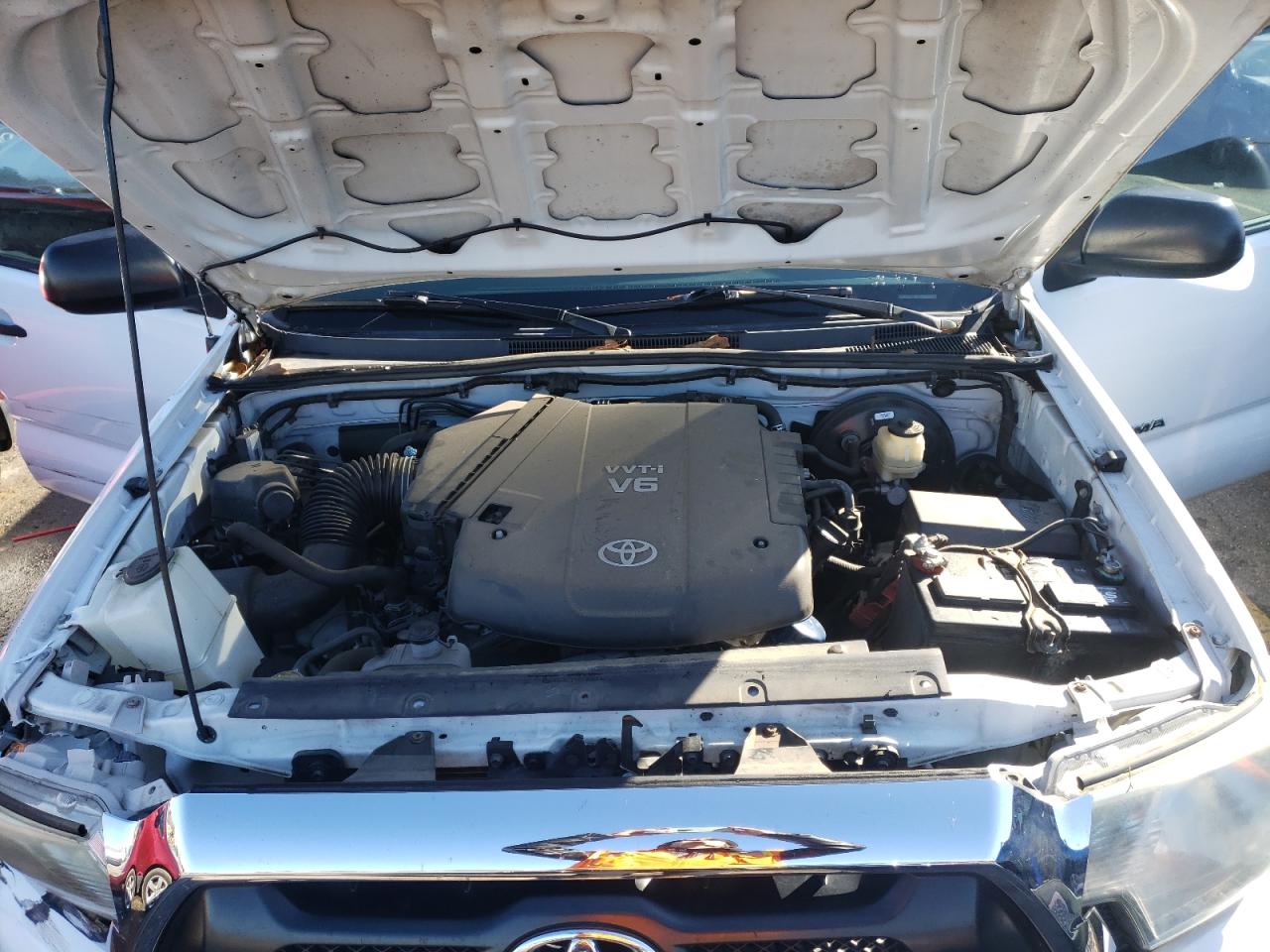 Photo 7 from auction – 2014 TOYOTA TACOMA DOU with VIN 5TFLU4EN3EX099845