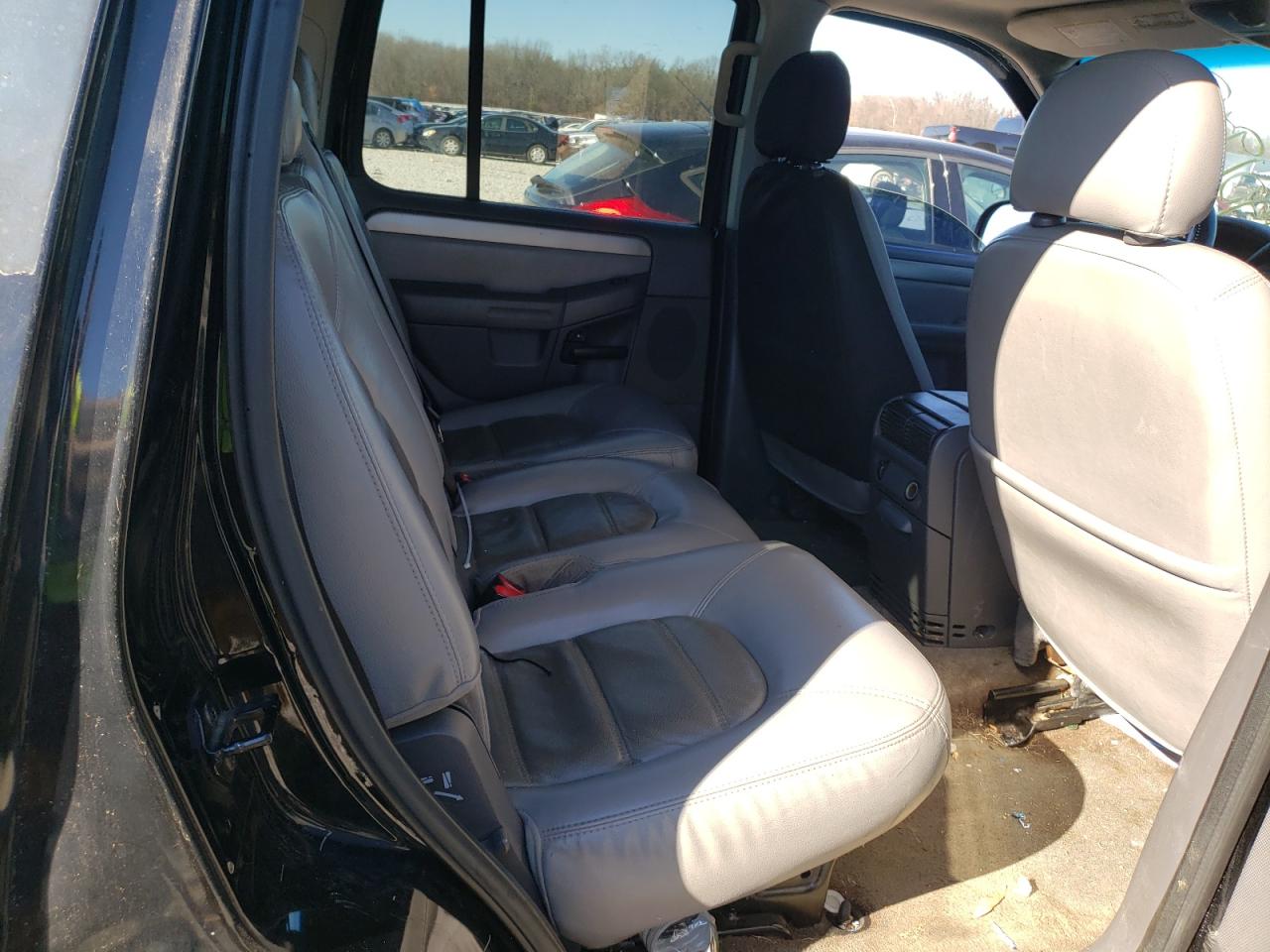 Zdjęcie 6 z aukcji – 2004 FORD EXPLORER X z VIN 1FMZU63KX4ZA15324