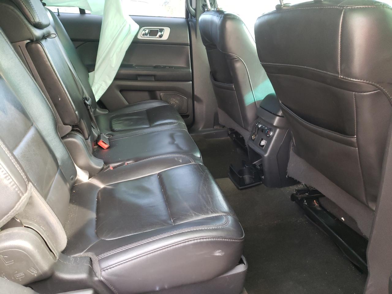 Photo 6 from auction – 2013 FORD EXPLORER L with VIN 1FM5K8F84DGC30452