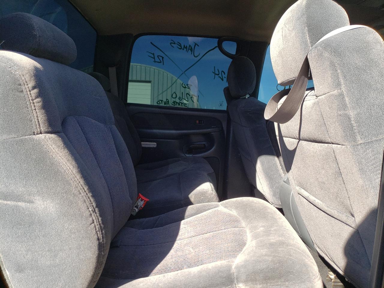 Photo 6 from auction – 2001 CHEVROLET SILVERADO with VIN 1GCHC23G61F158887
