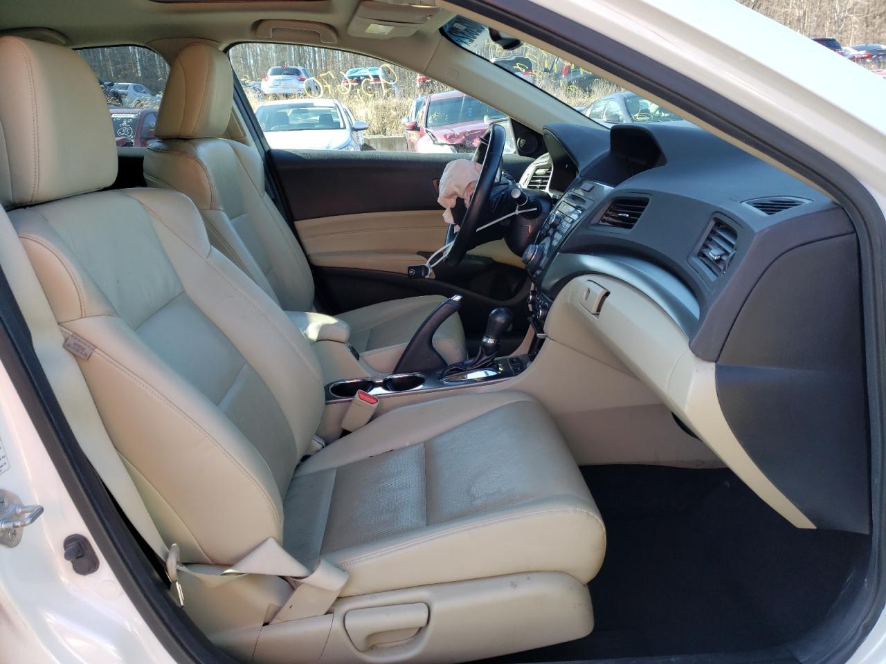 Photo 5 from auction – 2013 ACURA ILX 20 TEC with VIN 19VDE1F74DE005673