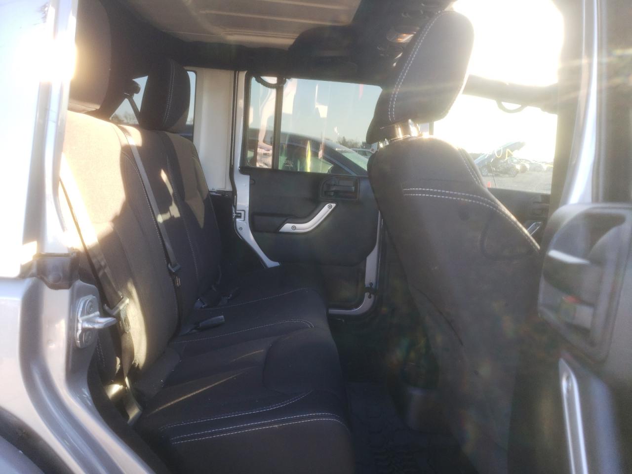 Photo 6 from auction – 2014 JEEP WRANGLER U with VIN 1C4BJWEG3EL118564