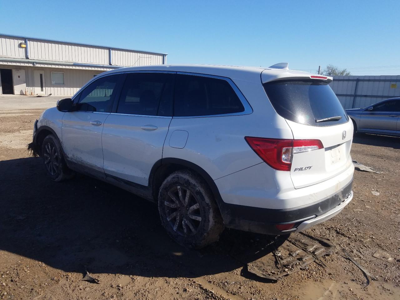 Photo 3 from auction – 2020 HONDA PILOT EX with VIN 5FNYF5H3XLB012210