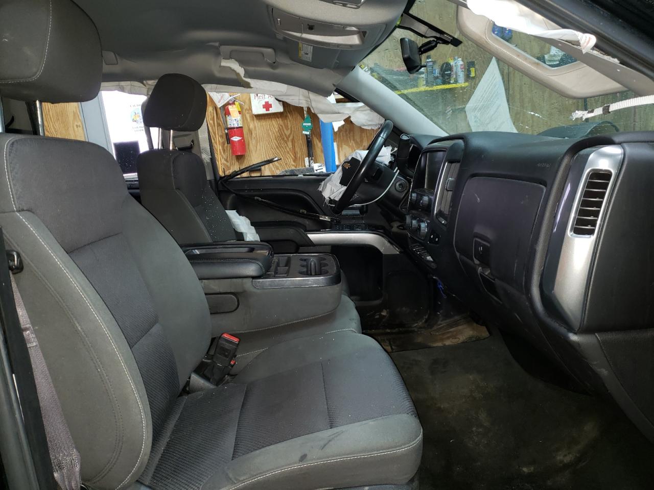 Photo 5 from auction – 2015 CHEVROLET SILVERADO with VIN 1GCVKREC2FZ309741