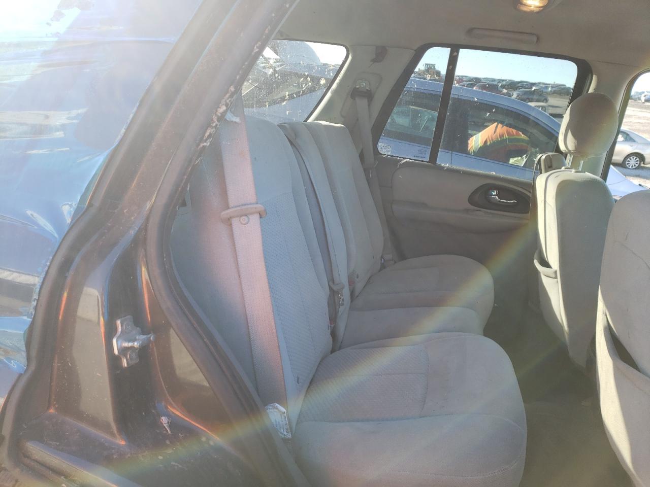 Photo 6 from auction – 2007 CHEVROLET TRAILBLAZE with VIN 1GNDT13S172184270
