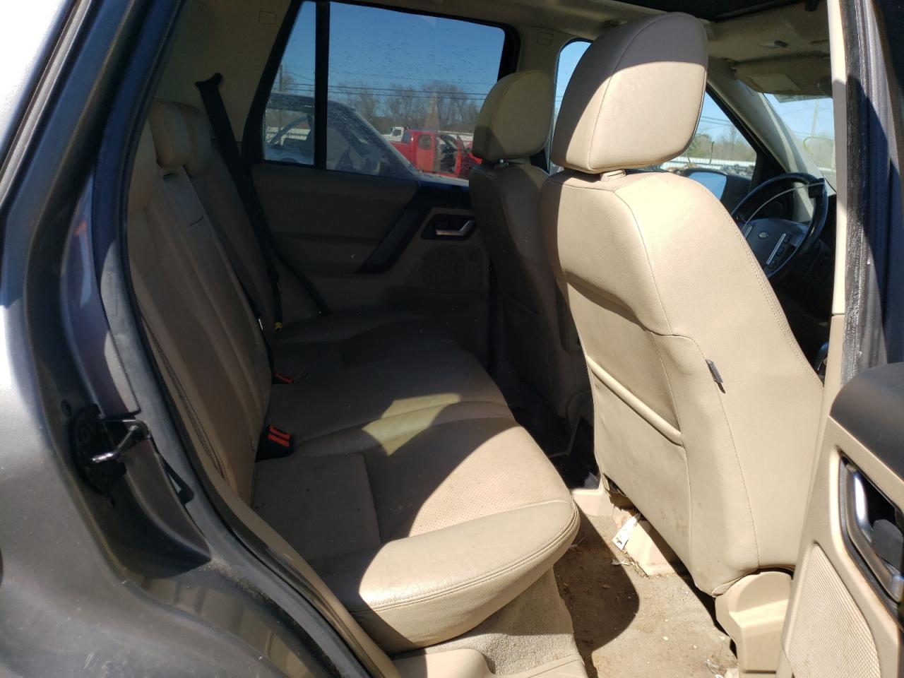 Photo 6 from auction – 2010 LAND ROVER LR2 HSE with VIN SALFR2BN0AH173291