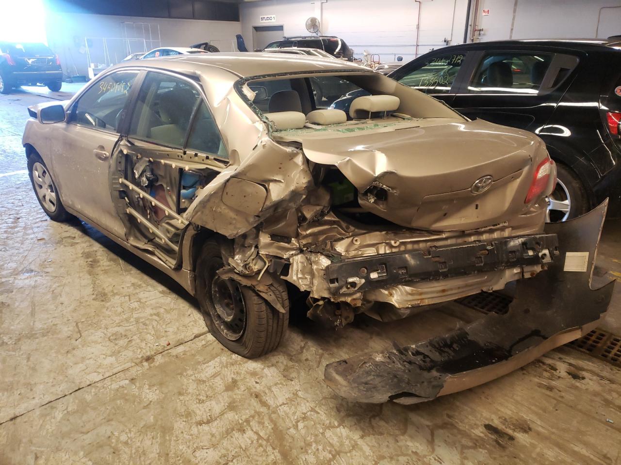 Photo 3 from auction – 2009 TOYOTA CAMRY with VIN 4T1BE46K99U411943