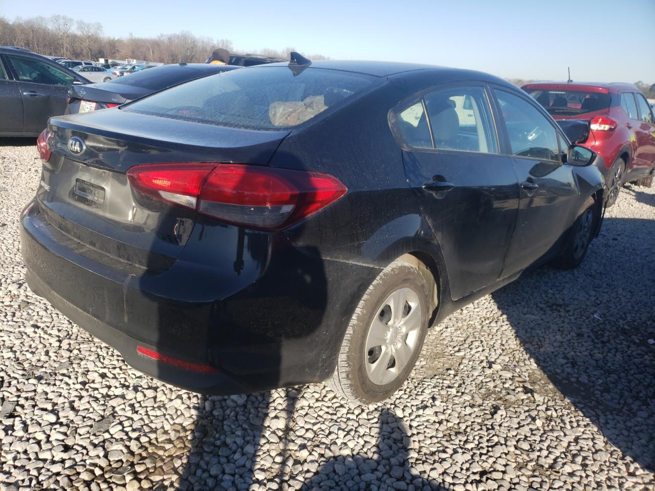 Photo 4 from auction – 2017 KIA FORTE LX with VIN 3KPFL4A78HE032430