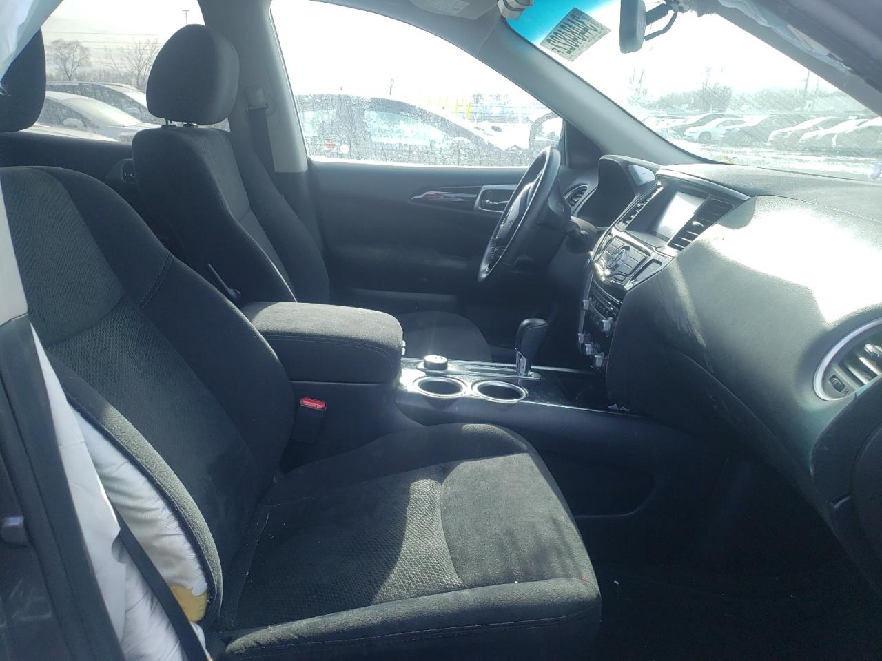 Photo 5 from auction – 2016 NISSAN PATHFINDER with VIN 5N1AR2MM7GC619735