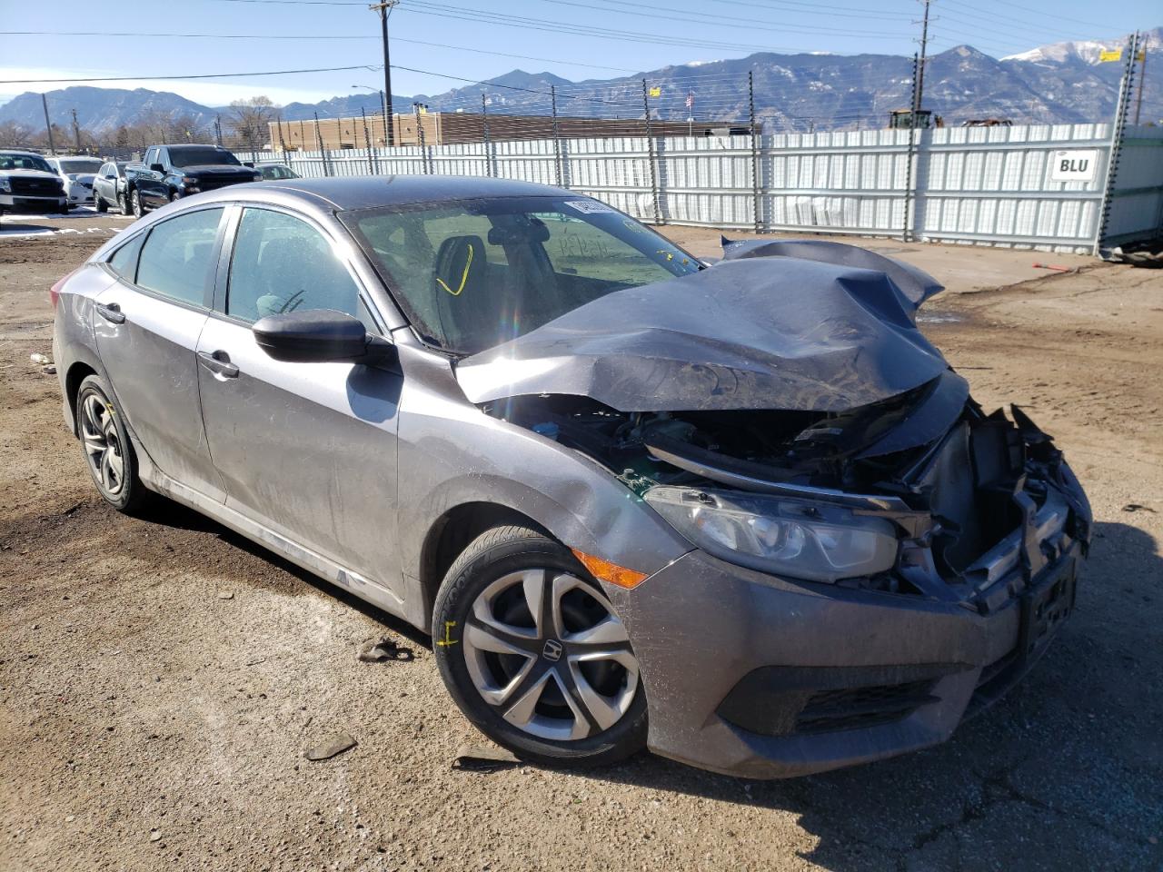 Photo 1 from auction – 2018 HONDA CIVIC LX with VIN 19XFC2F56JE018205