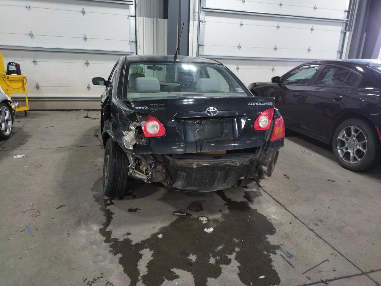 Photo 9 from auction – 2004 TOYOTA COROLLA CE with VIN 2T1BR32E84C184804